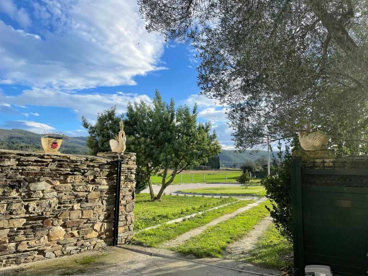Apartamento Turistico Con Precioso Jardin - Los Gayoles Rural Castropol Dış mekan fotoğraf